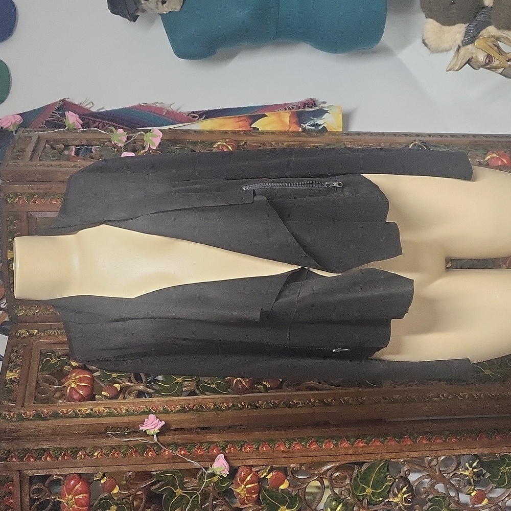 Sofia Vergara light sweater sm